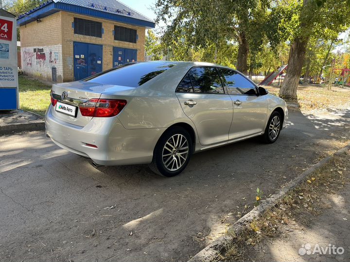 Toyota Camry 2.5 AT, 2012, 215 668 км