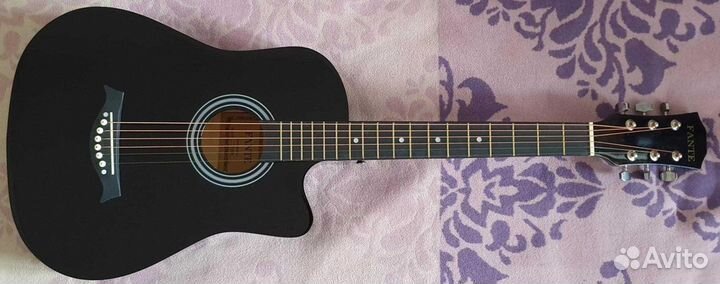 Акустическая гитара с комплектом (новая)