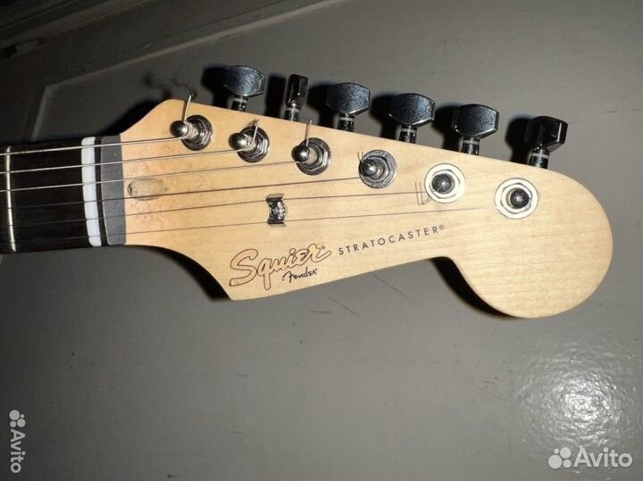 Электро гитара fender squier stratocaster