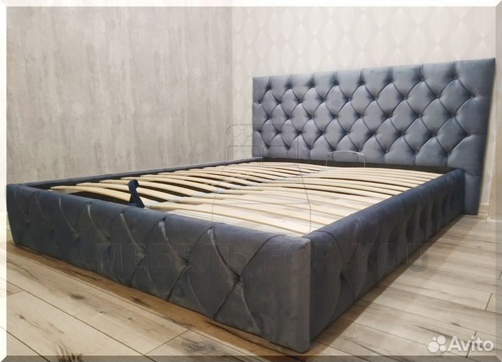 Кровать с подъемным механизмом