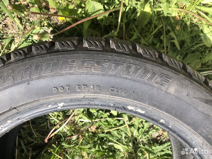 Bridgestone Blizzak WS-60 225/50 R17 94R