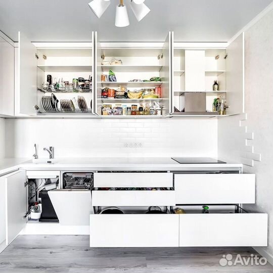 Кухня в потолок на заказ