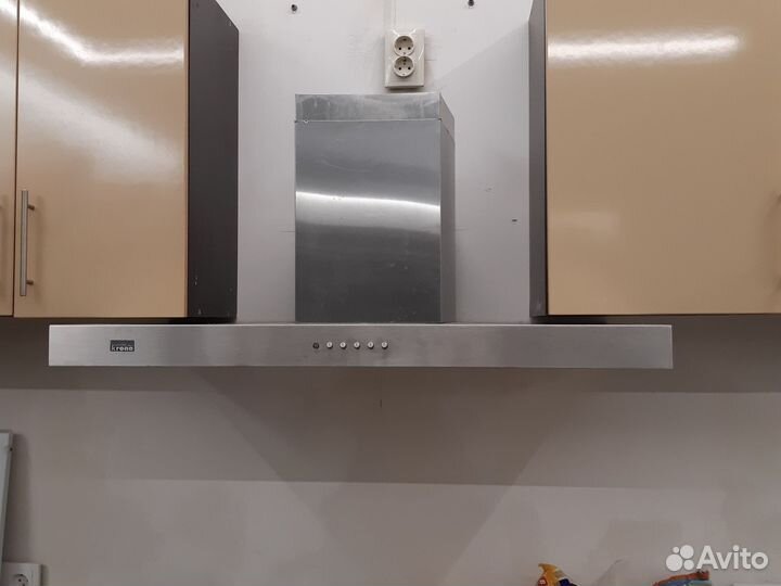 Вытяжка для кухни 90 см бу