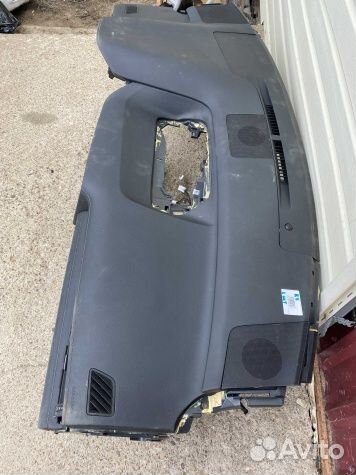 Торпедо с подушкой Lexus RX 4