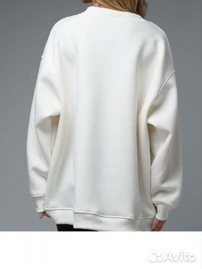 Свитшот женский оверсайз
