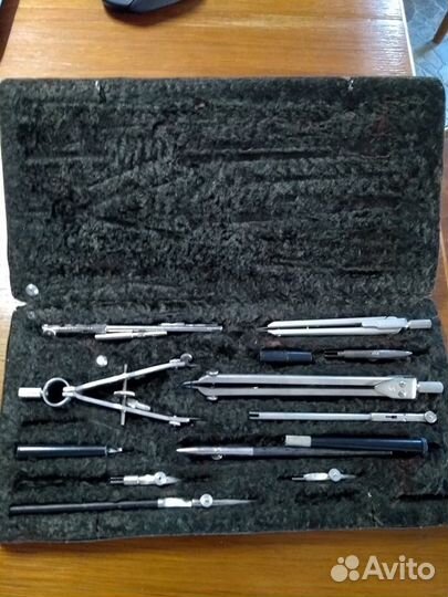 Готовальни, 2 шт