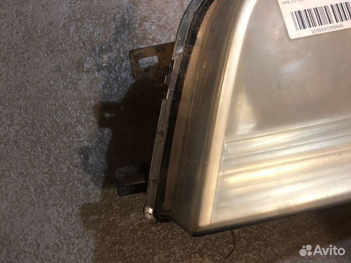 Фара левая Nissan Cube