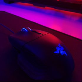 Игровая мышь Razer Basilisk