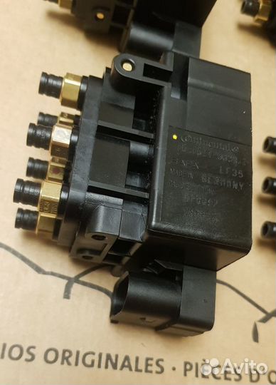 Блок клапанов 7P0698014 VAG Оригинал Новый