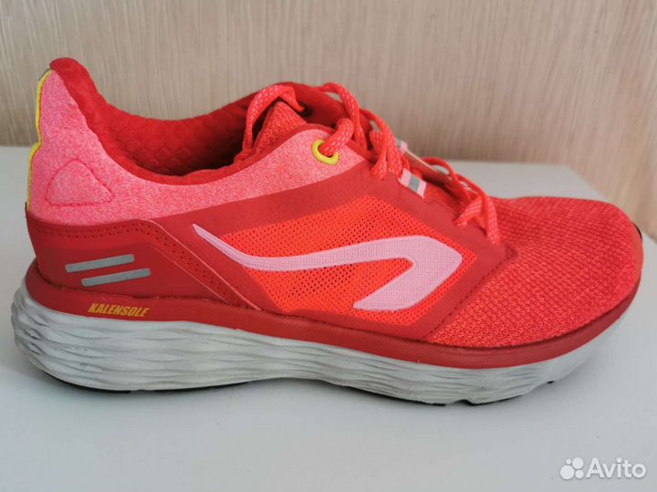 Кроссовки женские/детские 36 размер