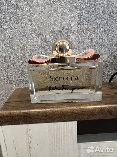 Духи женские salvatore ferragamo Signorina