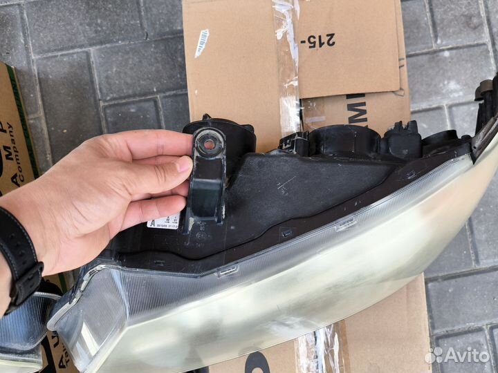 Фары на nissan almera н16