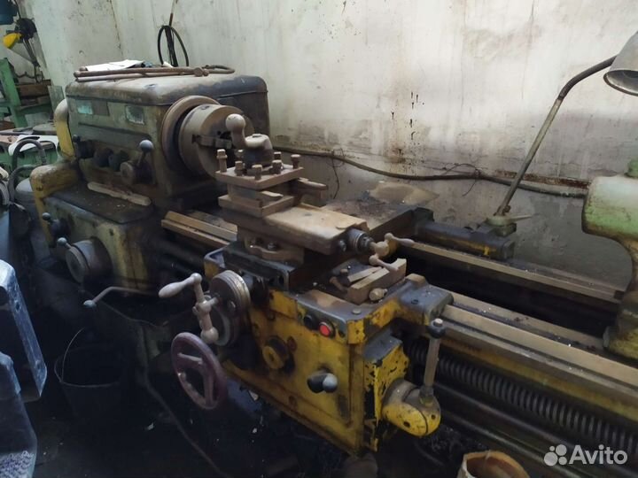 Токарный станок
