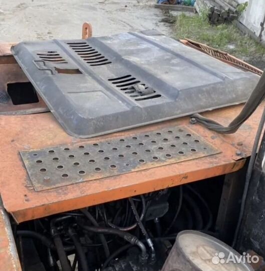 Разбор Hitachi ZX200-3