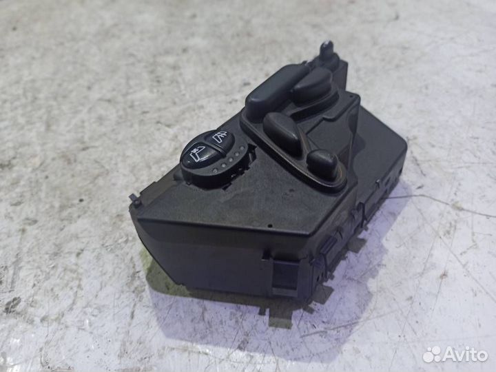 Блок управления сидением A2208212879