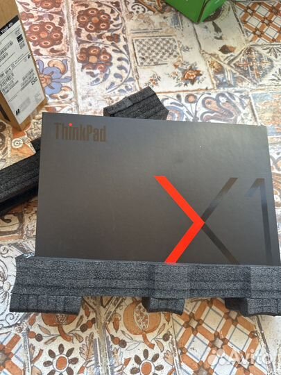 Коробка упаковка от ThinkPad X1 Yoga 4th