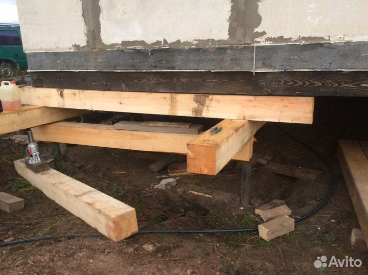 Замена нижних венцов дома