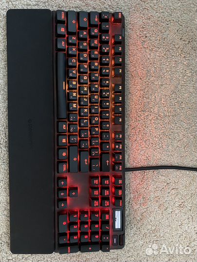 Клавиатура : SteelSeries Apex Pro (100)
