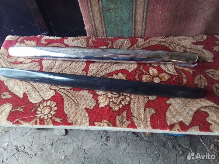 Сабля на задний капот priora