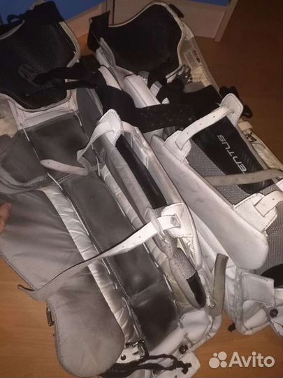 Вратарские щитки