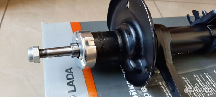 Амортизатор передний правый Лада Гранта