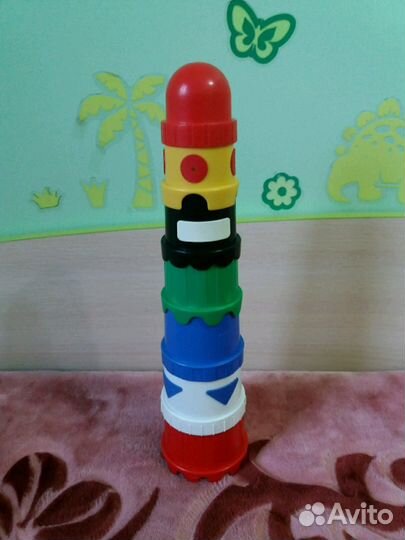 Штампы,пирамидка и другие игрушки
