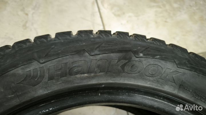 Hankook AM06 235/55 R18