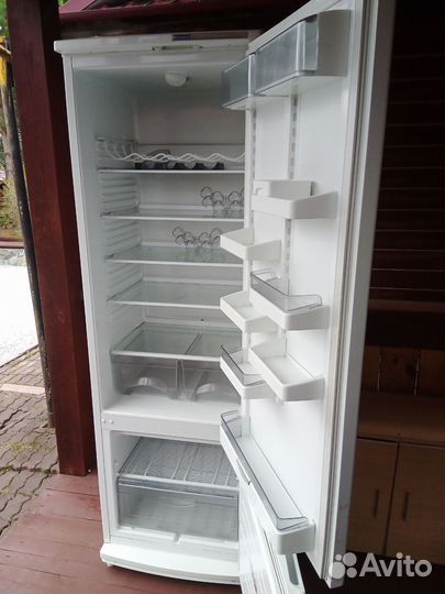 Холодильник атлант бу