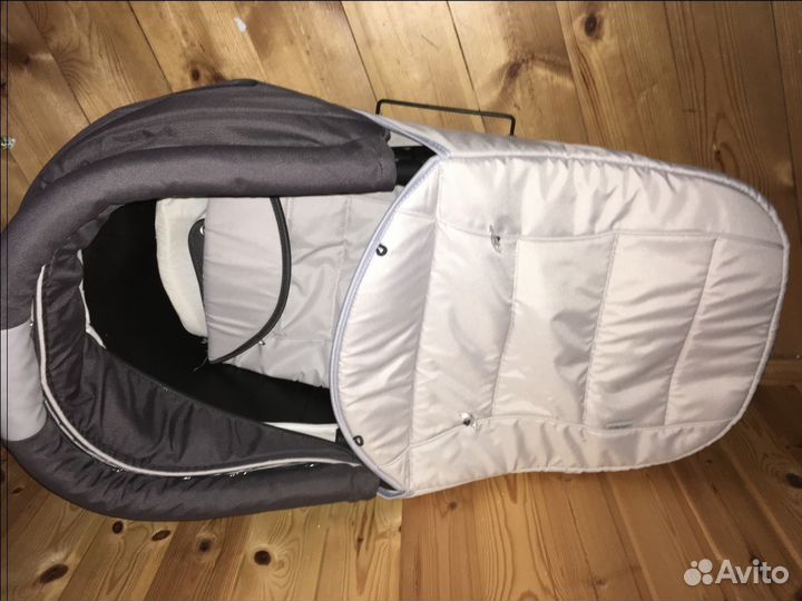Коляска в отличном состоянии