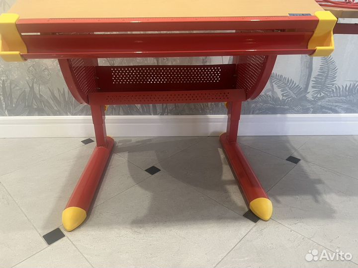 Растущая парта Libao