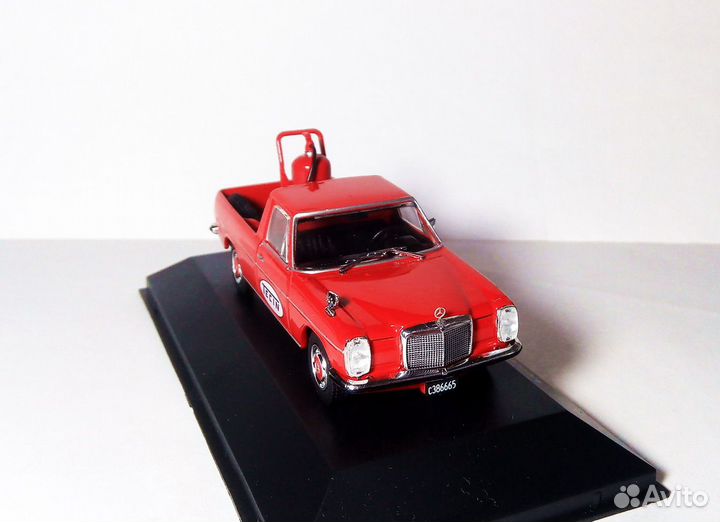 1/43 Mercedes-Benz 220 D/8 W115 «Tecin» (пожарн.)