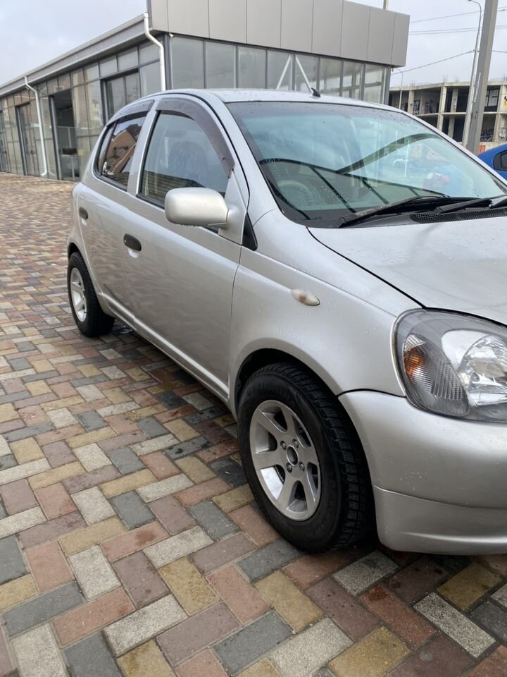 Toyota Vitz: фото владельца