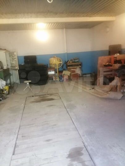 Гараж, > 30 м²