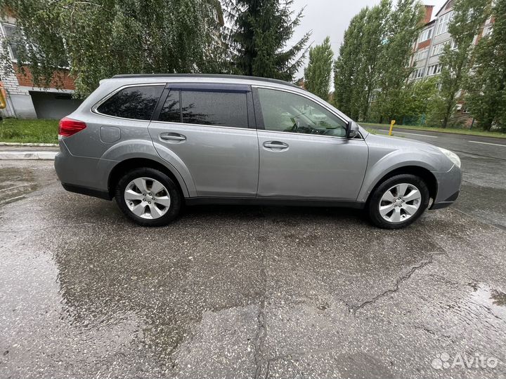 Subaru Outback 2.5 CVT, 2011, 218 000 км