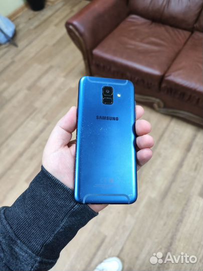 Samsung Galaxy A6, 3/32 ГБ
