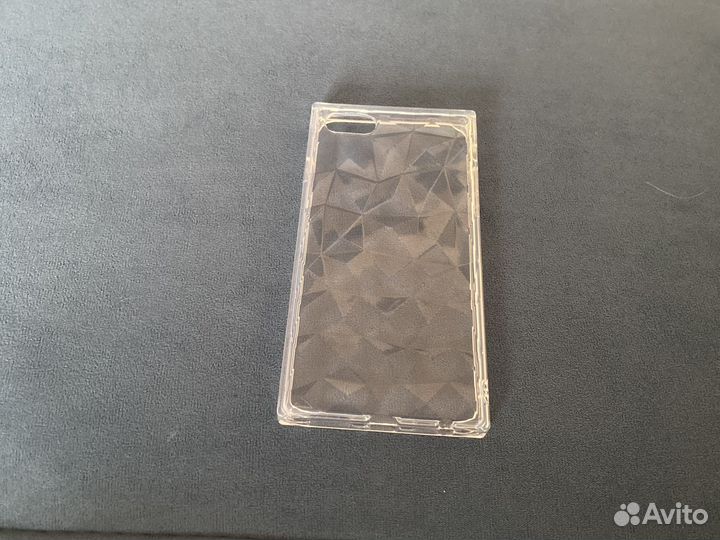 Чехол на iPhone 7