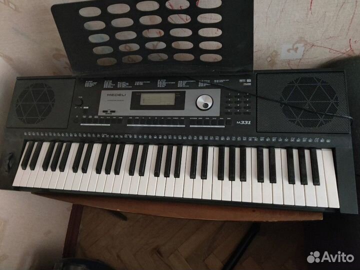 Синтезатор Medeli M331