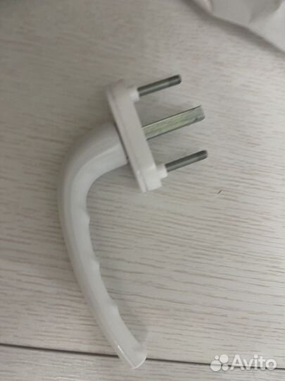 Основной замок на металлопластиковое окно