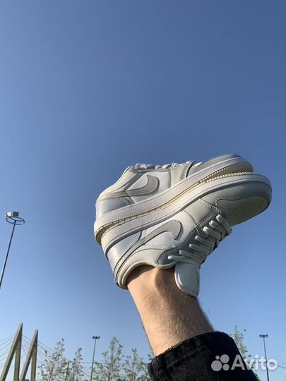 Кроссовки Nike белые