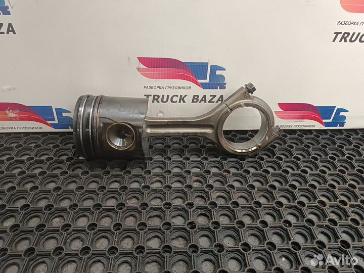 A4570300120 Поршень с шатуном