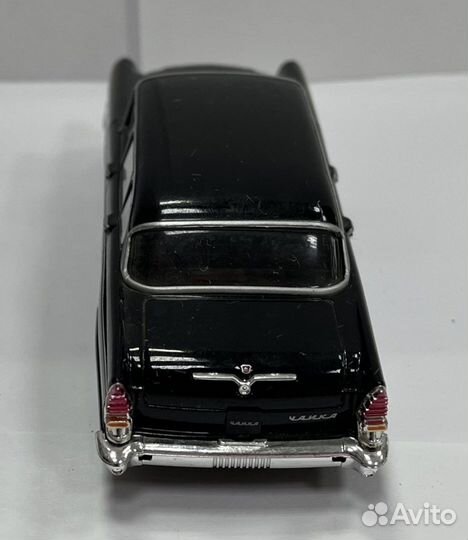 Авто модель Чайка Газ-13 deagostini 1:43