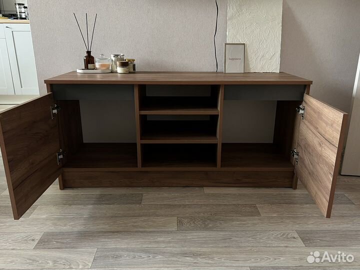 Тумба под телевизор