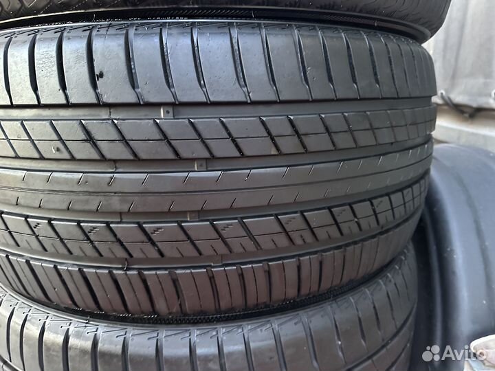 RoadX RXQuest SU01 275/40 R21 и 315/35 R21