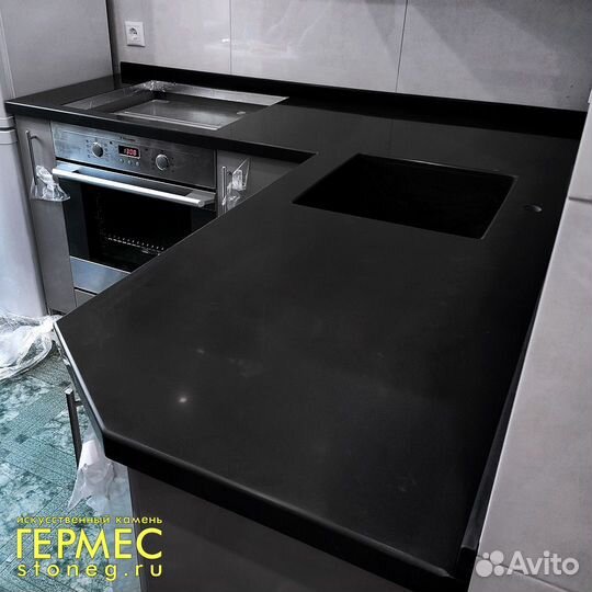 Столешница угловая для кухни из камня Grandex м2