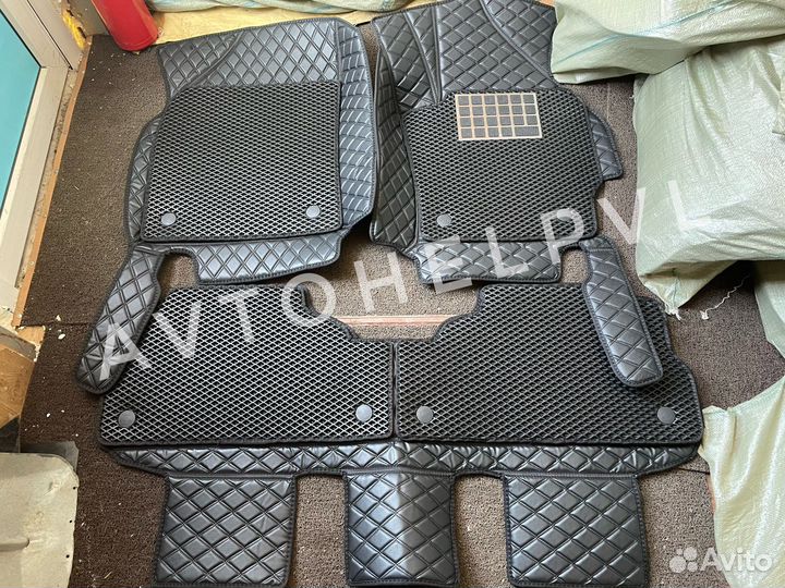 3D коврики Prius Alpha