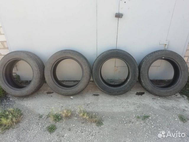 Bridgestone Blizzak Revo GZ 215/60 R16