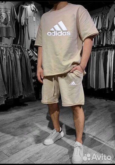 Спортивный костюм