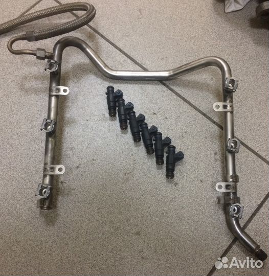 Рампа топливная Mercedes A1120700595 W220 S320