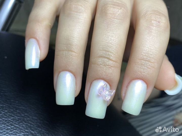 Модель на ногти