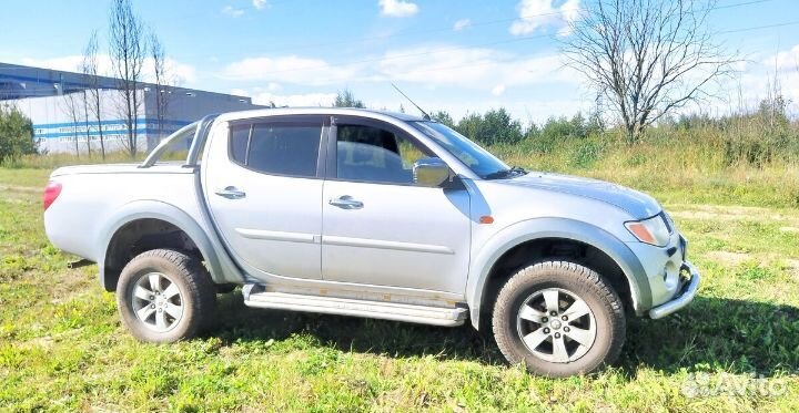 Mitsubishi L200 2.5 AT, 2007, 216 000 км